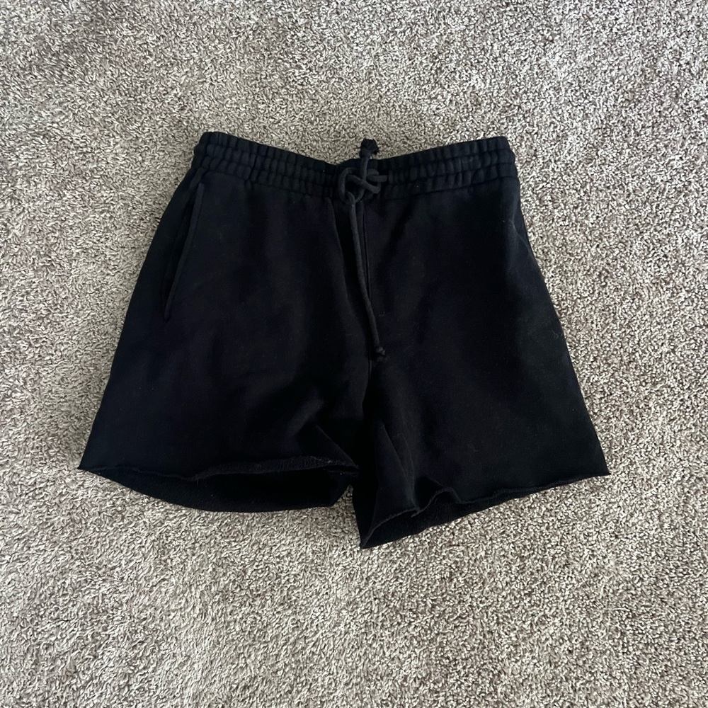 Cozy Fleece Boyfriend Mid-Thigh Sweatshort 5”